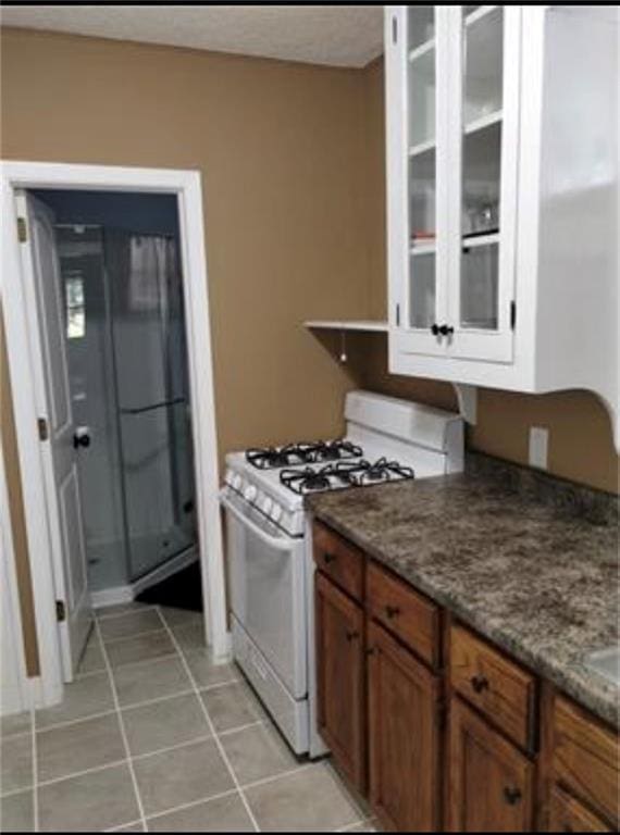549 S Hardy Ave, Independence, MO 64053 - photo 3
