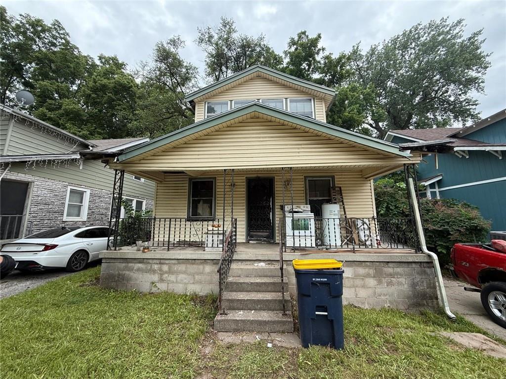 6042 Park Ave, Kansas City, MO 64130 - photo 1