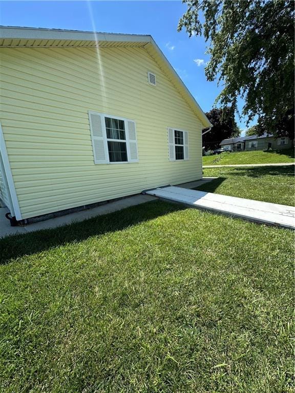 221 N Mattie St, Maryville, MO 64468 - photo 2