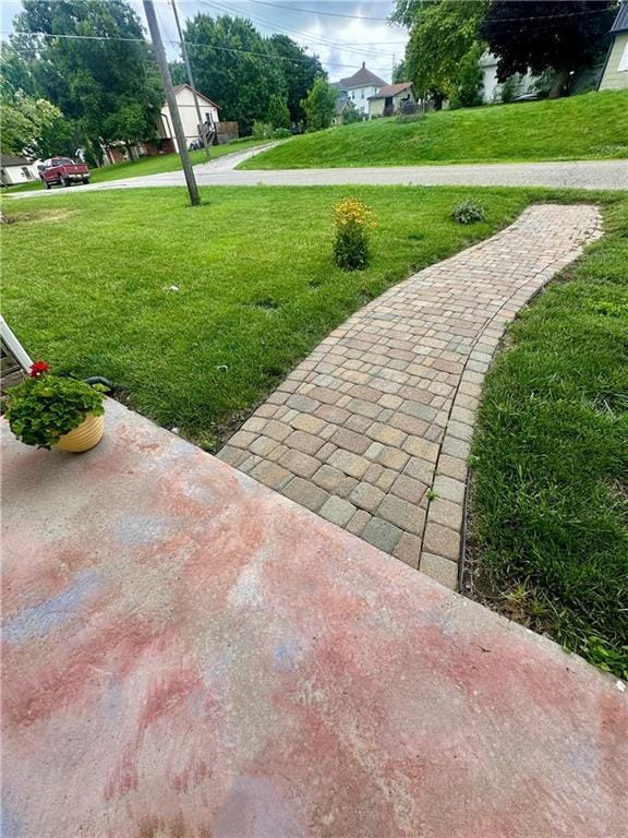 221 N Mattie St, Maryville, MO 64468 - photo 10