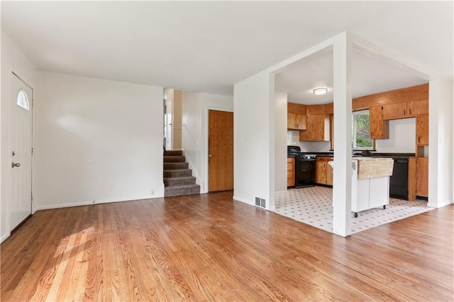 9312 Fairwood Dr, Kansas City, MO 64138 - photo 3