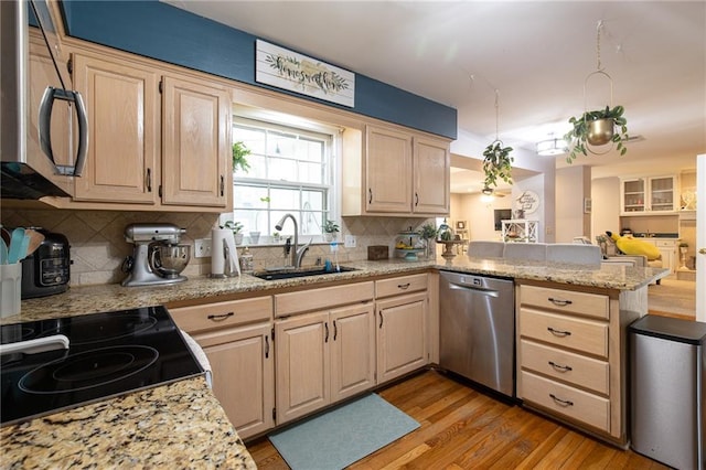 3743 NE Woodland Ct, Lees Summit, MO 64064 - photo 11