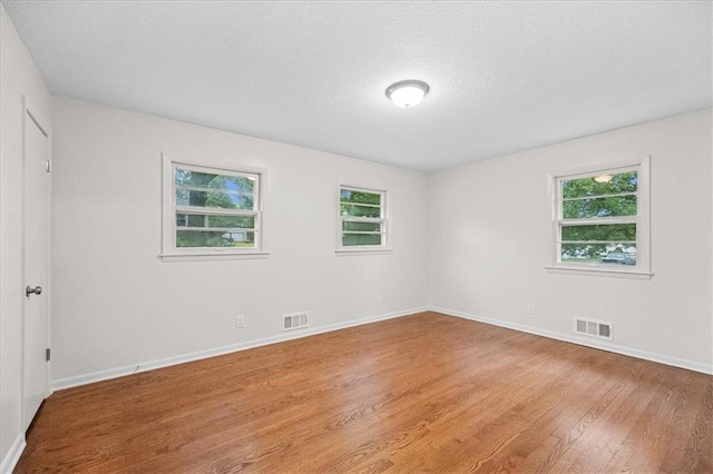104 N June St, Dearborn, MO 64439 - photo 11