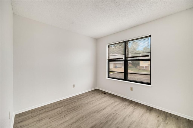 4573 S Saville Ct, Independence, MO 64055 - photo 11