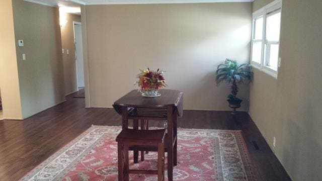 6103 N Forest Ave, Gladstone, MO 64118 - photo 2