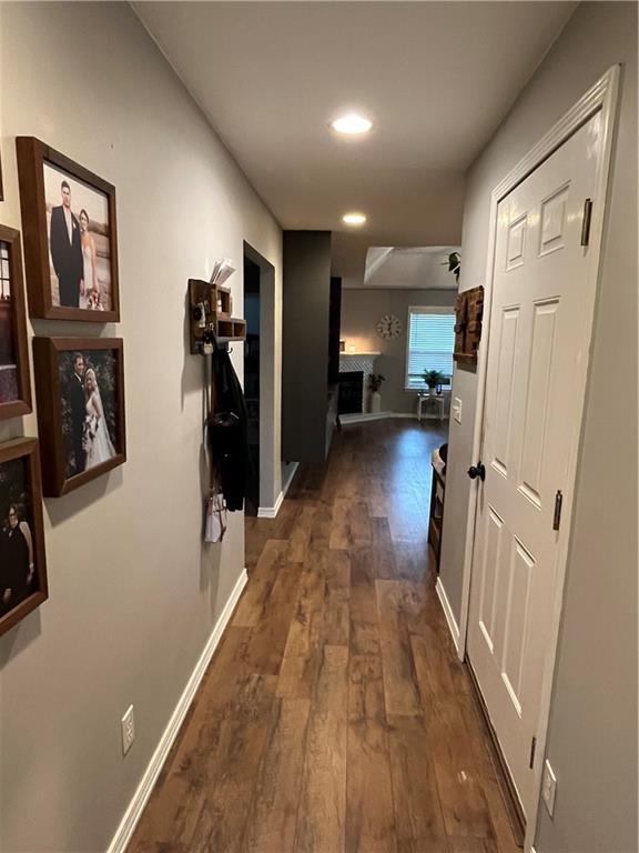 1205 E 11th St, Pittsburg, KS 66762 - photo 2