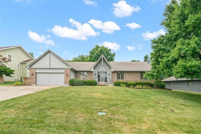 613 Lakeview Dr, Raymore, MO 64083 - photo 1