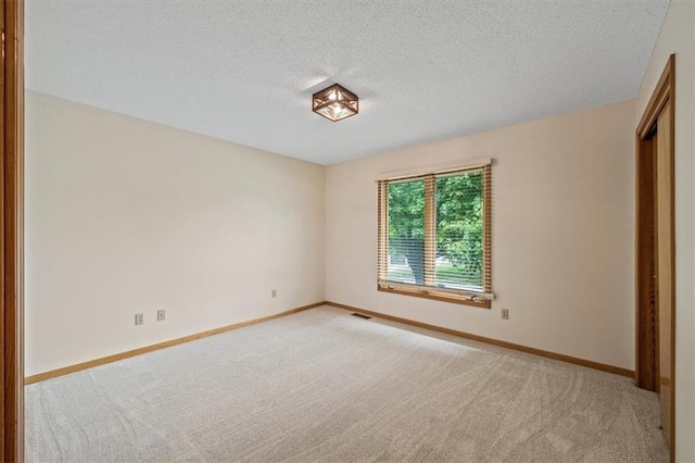 613 Lakeview Dr, Raymore, MO 64083 - photo 22