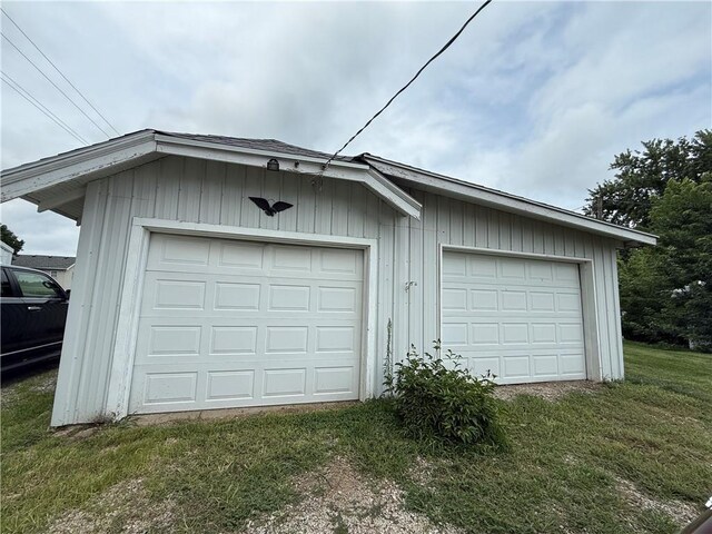 111 E Nodaway St, Oregon, MO 64473 - photo 17