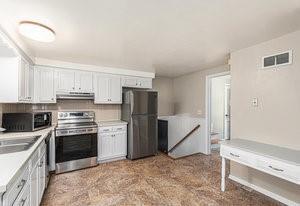 10928 W 91st St, Overland Park, KS 66214 - photo 5