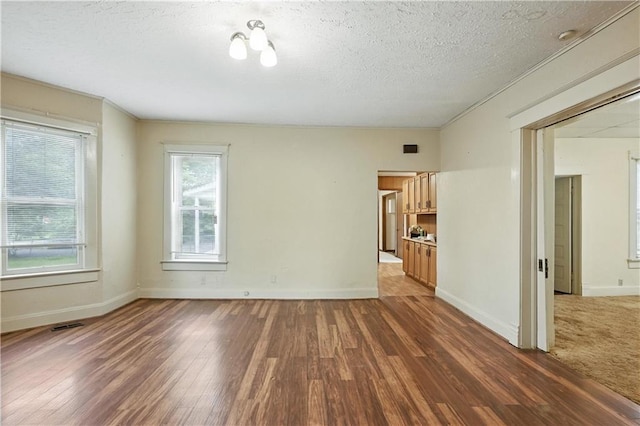 205, 213 N High School St, Columbus, KS 66725 - photo 9