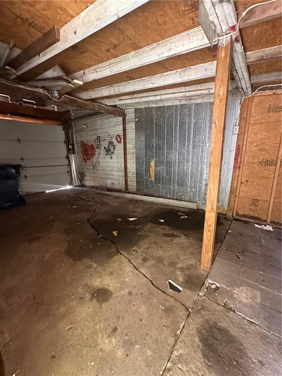 614 W Poplar St, Independence, KS 67301 - photo 25