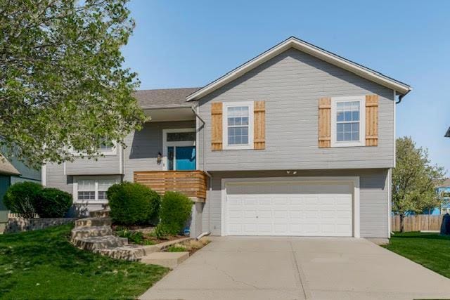 16387 S Sunset St, Olathe, KS 66062 - photo 1