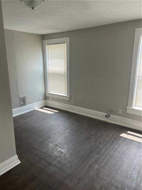 3901 Central St, Kansas City, MO 64111 - photo 10