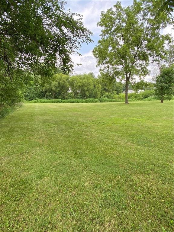 408 W 6th St, Hamilton, MO 64644 - photo 2