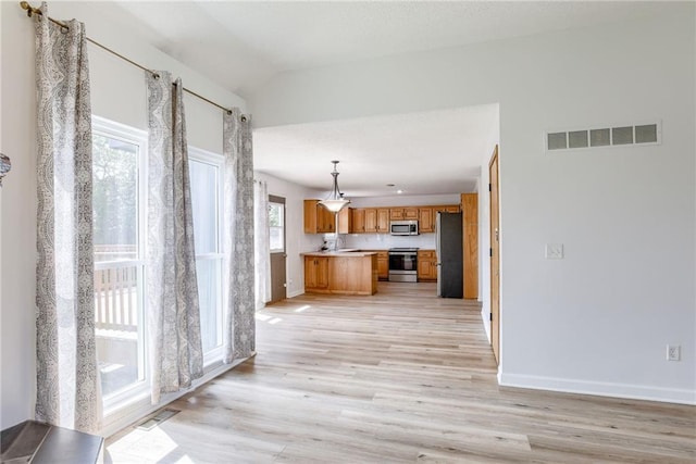 964 N Walnut St, Olathe, KS 66061 - photo 8