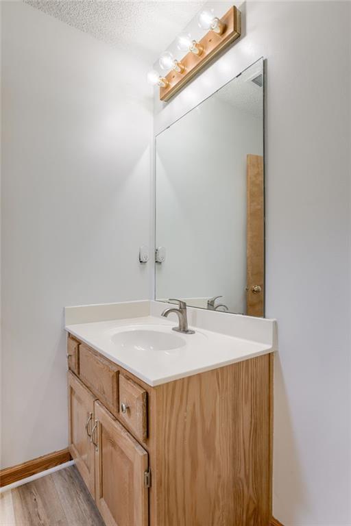 964 N Walnut St, Olathe, KS 66061 - photo 26