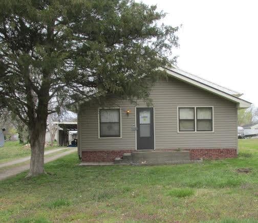 210 W S St, Arma, KS 66712 - photo 1