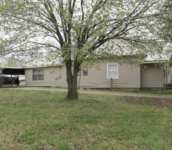 210 W S St, Arma, KS 66712 - photo 5