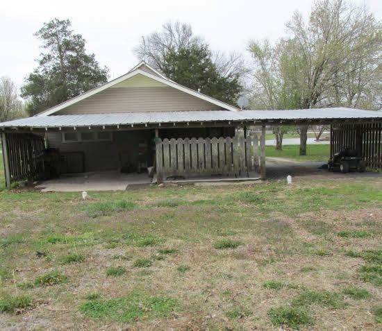 210 W S St, Arma, KS 66712 - photo 14