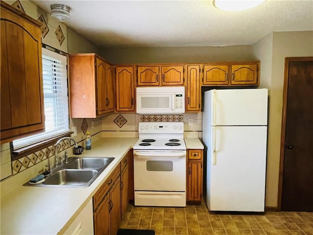 1601 Holman St, Leavenworth, KS 66048 - photo 4
