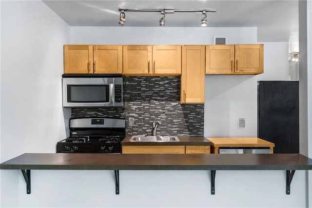 600 E 8th St Unit 2M, Kansas City, MO 64106 - photo 9