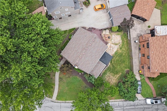 201 E Winthrope Rd, Kansas City, MO 64113 - photo 33
