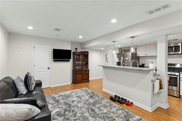 8892 Findley St, Lenexa, KS 66227 - photo 18
