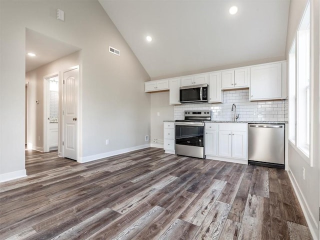 2705 Olive St, Saint Joseph, MO 64507 - photo 3