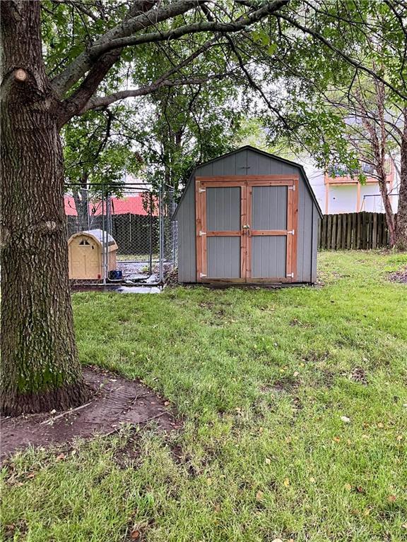 1111 NE 188th St, Smithville, MO 64089 - photo 33