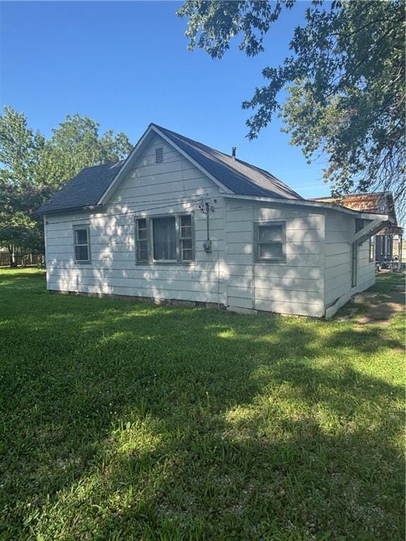 607 E 6th St, Pleasanton, KS 66075 - photo 2