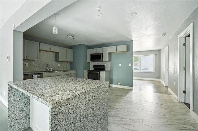 7607 E 113th St, Kansas City, MO 64134 - photo 7