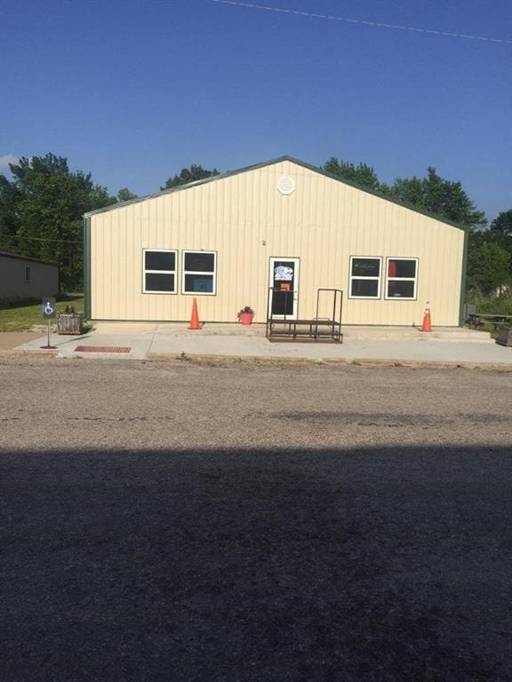 315 Commercial St, Kincaid, KS 66039 - photo 9