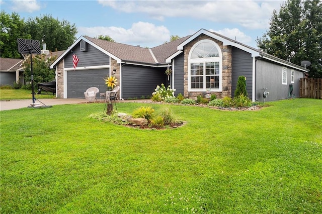 319 W 26th St, Eudora, KS 66025 - photo 2