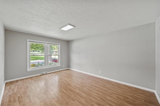 407 NW Lincolnwood Dr, Lees Summit, MO 64063 - photo 5
