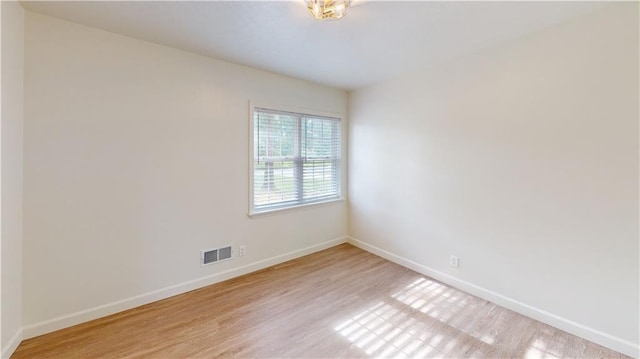 1119 N Commercial St, Nevada, MO 64772 - photo 11