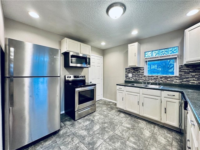 1347 E 76th St, Kansas City, MO 64131 - photo 11
