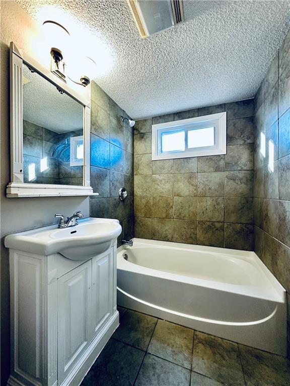 1347 E 76th St, Kansas City, MO 64131 - photo 27