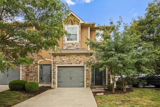 7862 W 158th Ct, Overland Park, KS 66223 - photo 1
