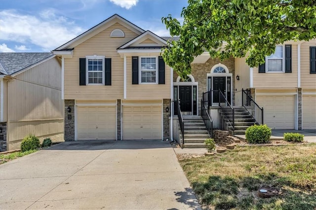 1229 NW Ashley Dr, Grain Valley, MO 64029 - photo 1