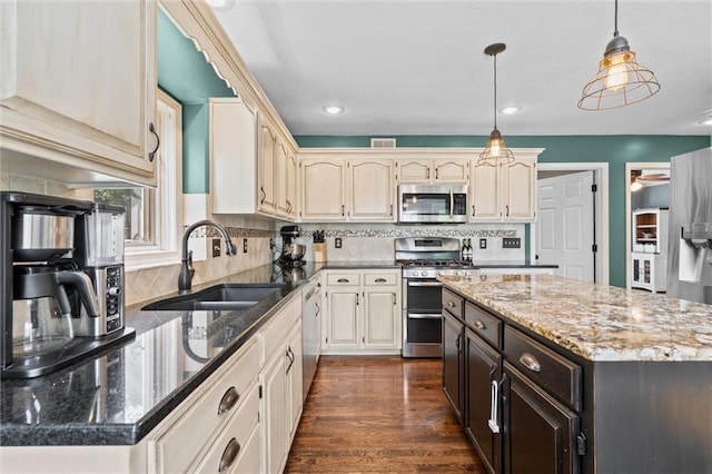 4213 SW Sapelo Dr, Lees Summit, MO 64082 - photo 8
