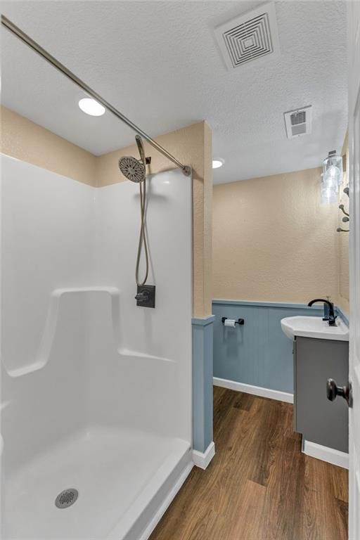 320 Funston Ave, Lawrence, KS 66044 - photo 20