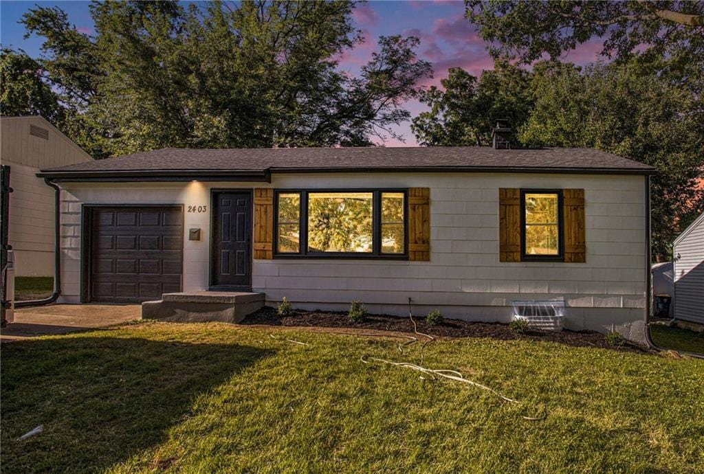 2403 NE 60th St, Gladstone, MO 64118 - photo 1