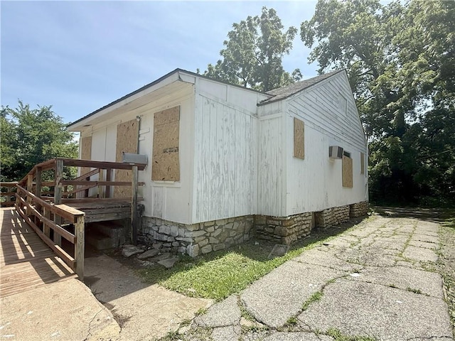 3005 E 52nd St, Kansas City, MO 64130 - photo 3