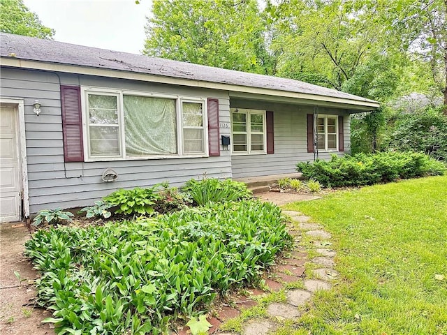 1126 Highland Dr, Lawrence, KS 66044 - photo 1