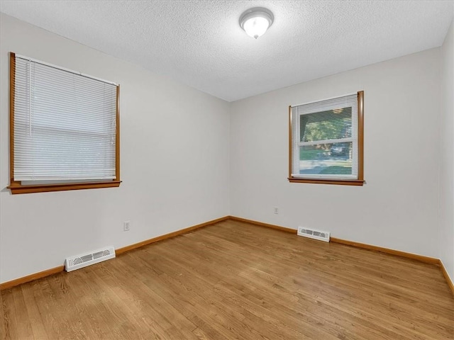 8012 NW Cadwallader Rd, Kansas City, MO 64151 - photo 18