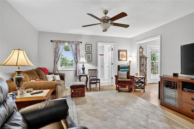 12824 E 49th Ter S, Independence, MO 64055 - photo 5