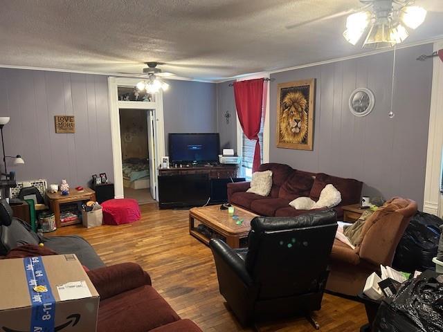 102 S August St, Dearborn, MO 64439 - photo 9