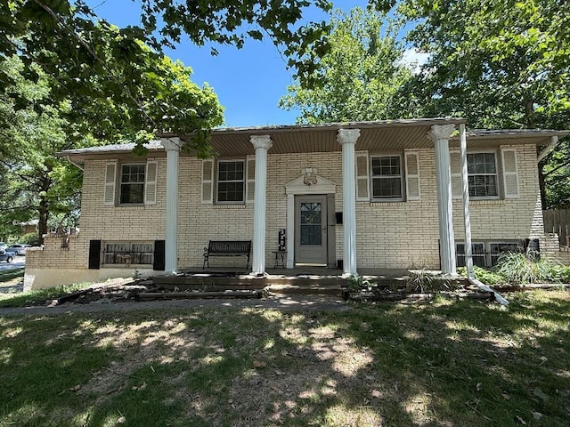 3301 E 106th Ter, Kansas City, MO 64137 - photo 1