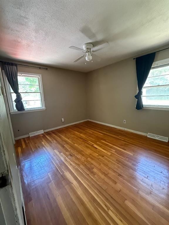 3301 E 106th Ter, Kansas City, MO 64137 - photo 30